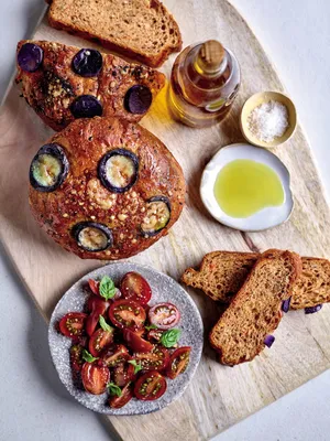 Kichererbsen Focaccia mit Tomaten